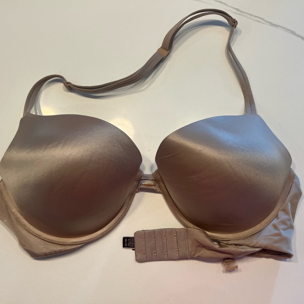 Victoria’s Secret Very Sexy Push-Up Convertible Bra 38C Nude